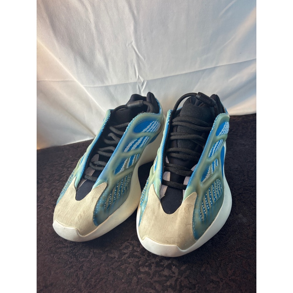 Adidas Yeezy 700 V3 Arzareth Blue Kyanite Kids G54850 Size 5 US